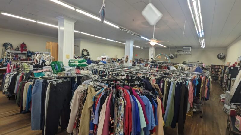 Wag the Dog Thrift Store - Monticello, FL