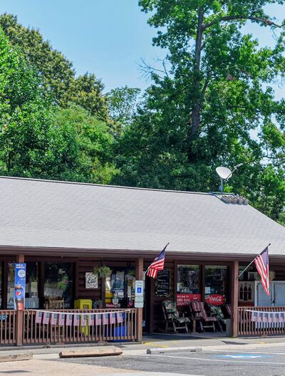 Bird Dogs Country Store - Montross, VA