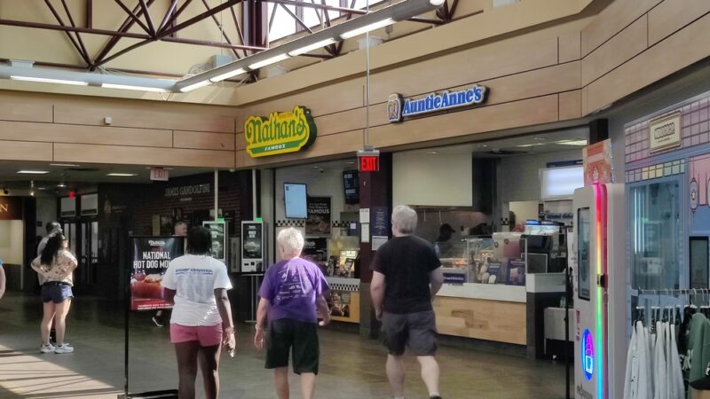 Montvale Travel Plaza - Montvale, NJ