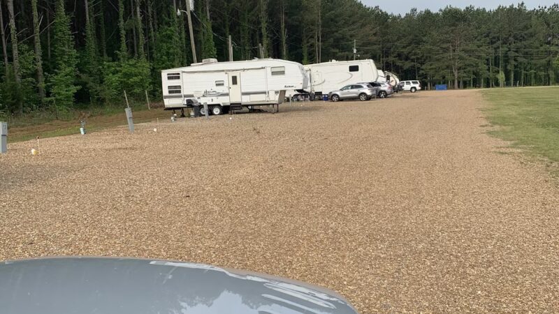 Green Tree RV & Recreational Park - Morton, MS