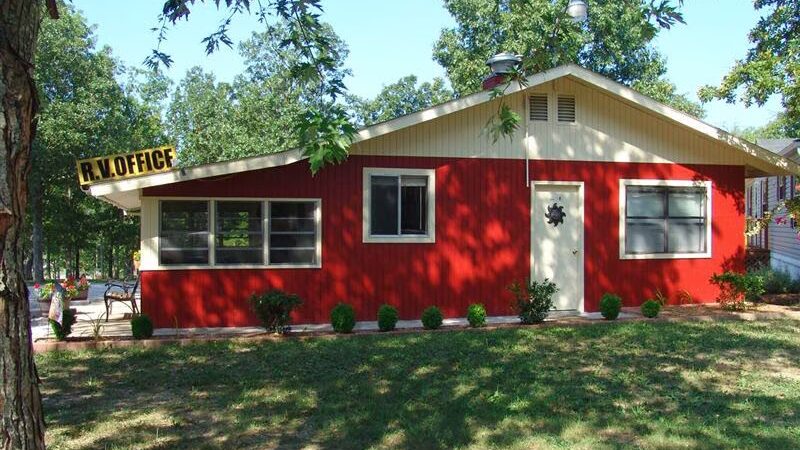 Ozarks Mountain Springs R.V. Park & Cabins - Mountain View, MO
