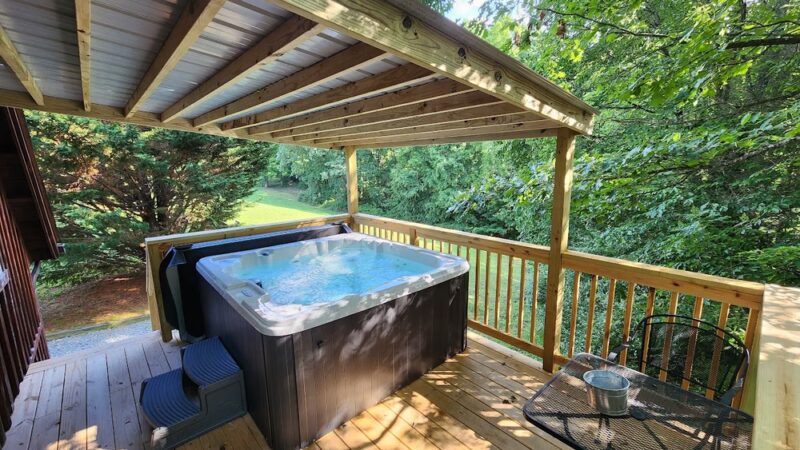 Summersville Lake Retreat & Lighthouse - Mt Nebo, WV