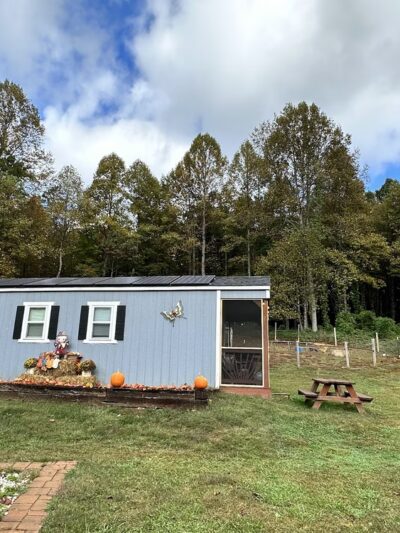 Candy Mountain Goat Farm - Murphy, NC