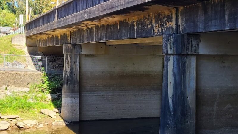 Riverwalk parking - Murphy, NC