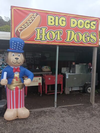 Big Dogs Hot Dogs - Naalehu, HI
