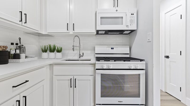 Colonial Village Apartments - New Castle, DE