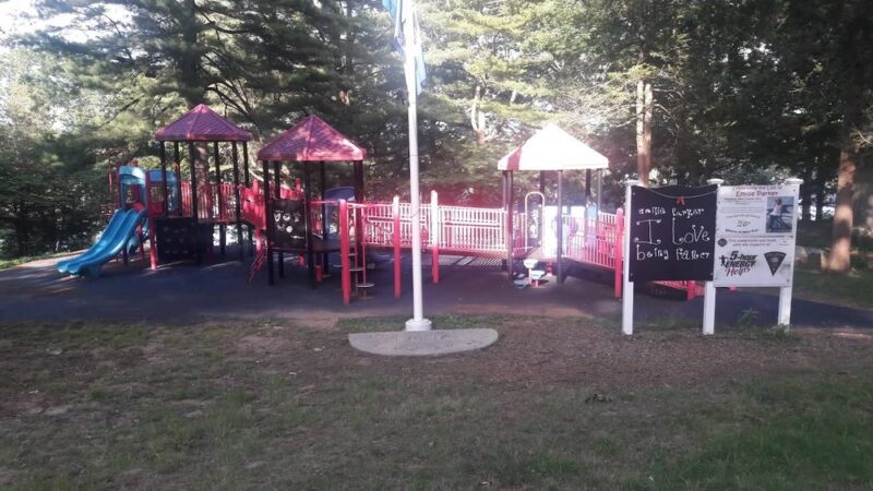 Bates Woods Park - New London, CT