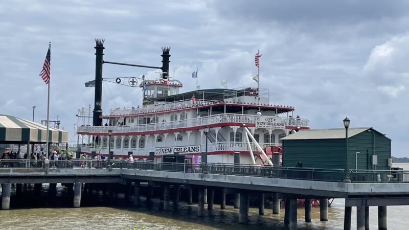 Woldenberg Park - New Orleans, LA