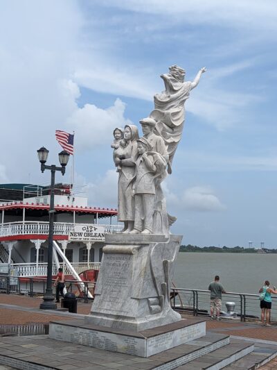 Woldenberg Park - New Orleans, LA