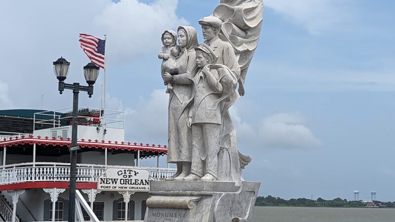 Woldenberg Park - New Orleans, LA
