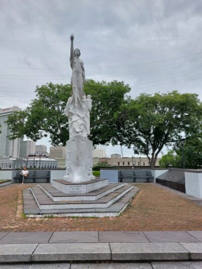 Woldenberg Park - New Orleans, LA