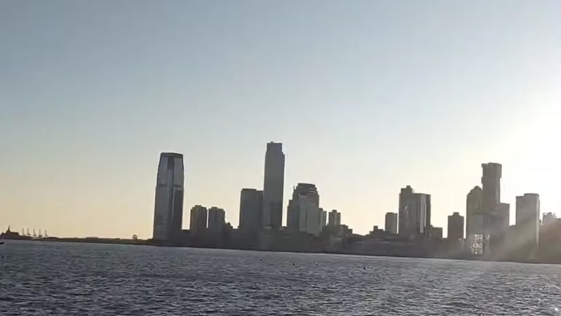 Hudson River Park Lookout - New York, NY