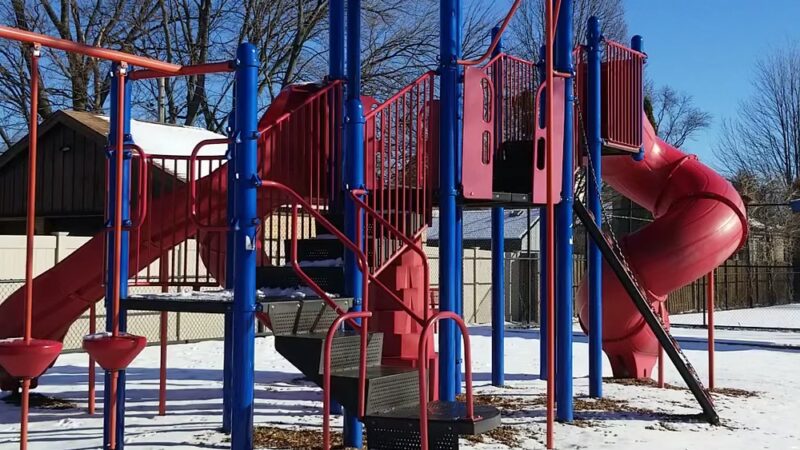 Oakton Manor Park - Niles, IL