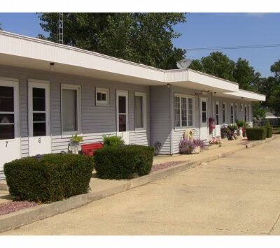 Royal Motel - Northwood, IA