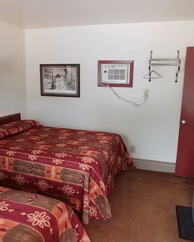 Royal Motel - Northwood, IA