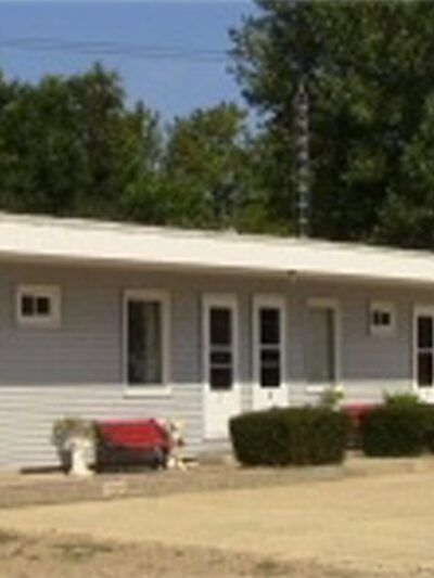 Royal Motel - Northwood, IA