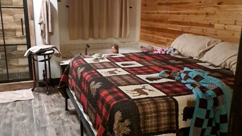Lucky Buck's Lodge & Motel - Omaha, TX