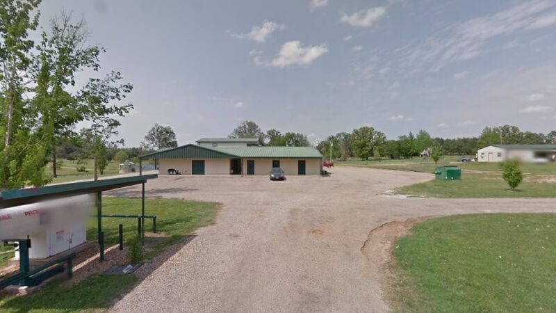 Lucky Buck's Lodge & Motel - Omaha, TX