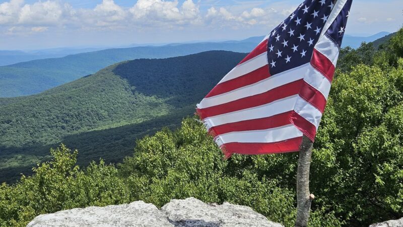 Hanging Rock Overlook Trail - Paint Bank, VA