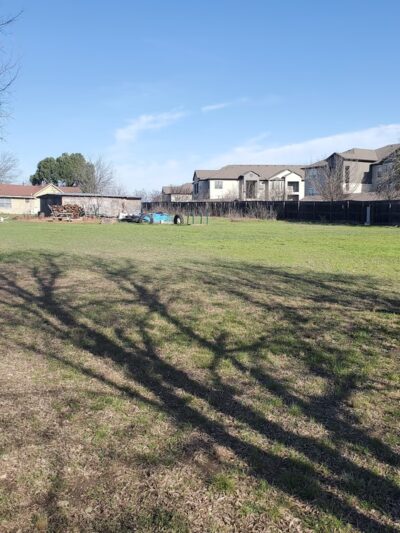 BsBirds&BeesPrivateDogpark - Pflugerville, TX