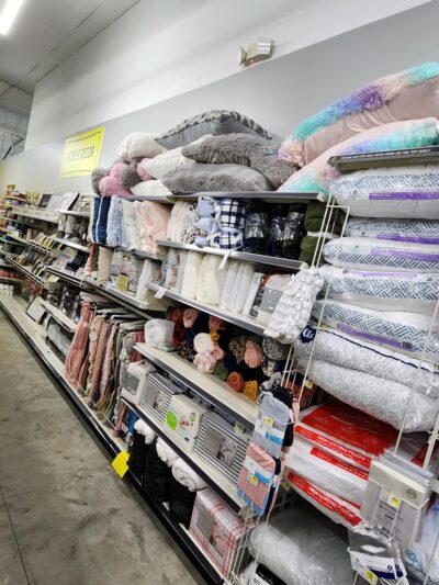DG Market - Phelps, KY