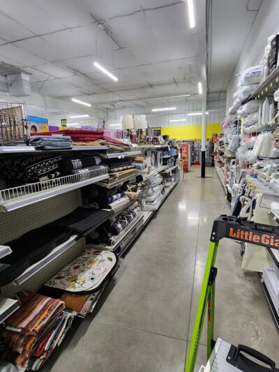 DG Market - Phelps, KY