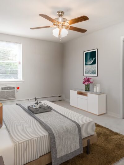 Eola Park Apartments - Philadelphia, PA