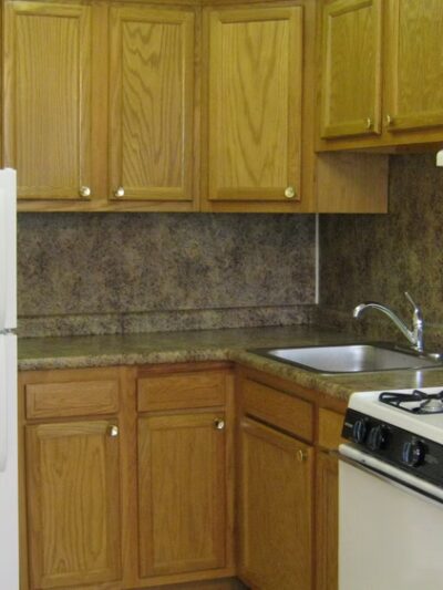 Eola Park Apartments - Philadelphia, PA