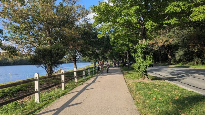 Schuylkill River Jogging Trail - Philadelphia, PA