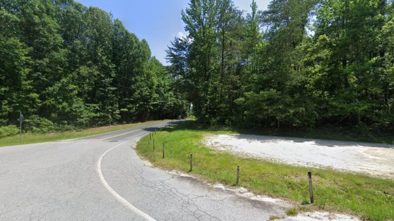 Cedar Rock Trail Parking - Pickens, SC