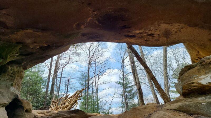 Chimney Top Rock Trailhead - Pine Ridge, KY