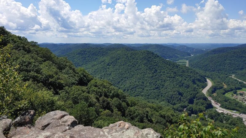 Chained Rock Trailhead - Pineville, KY