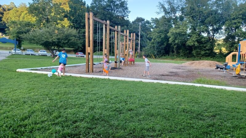 Veterans Memorial Park - Pineville, KY