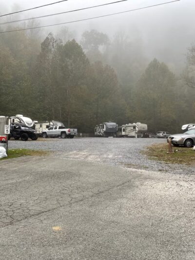 Pinnacle Creek Campground - Pineville, WV
