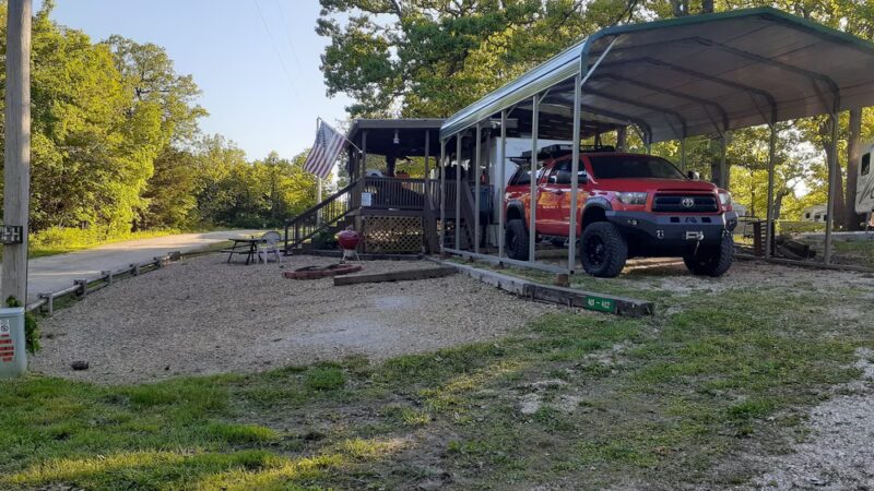 Whitesides Hidden Acres - Pittsburg, MO