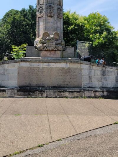 Off Leash Dog Exercise Area - Pittsburgh, PA