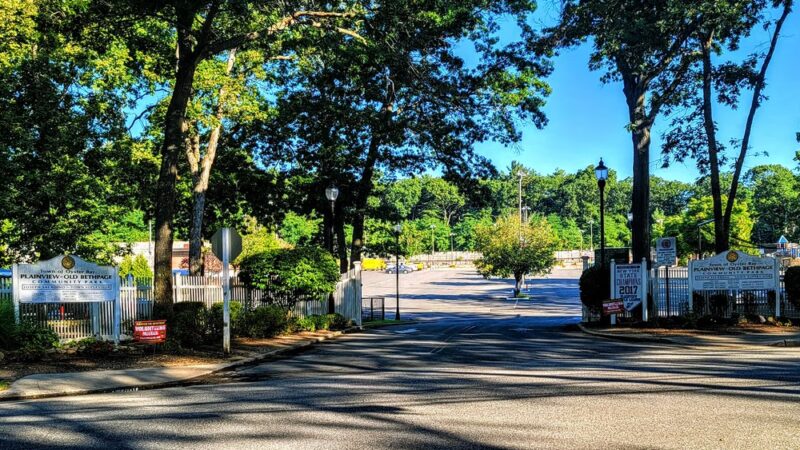 Plainview Old Bethpage community park - Plainview, NY