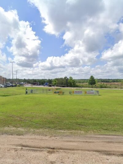 Dog Park at Love's Travel Stops - Poplarville, MS