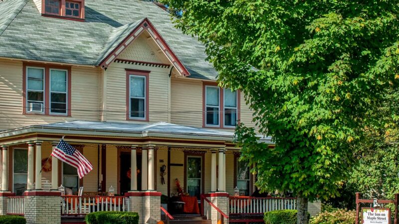Inn On Maple Street Bed & Breakfast - Port Allegany, PA
