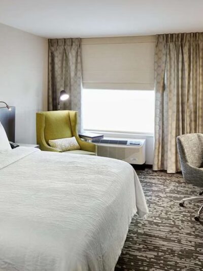 Hilton Garden Inn Roslyn - Port Washington, NY