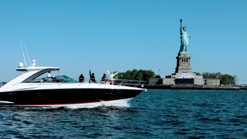 Long Island Boat Rentals - Port Washington, NY