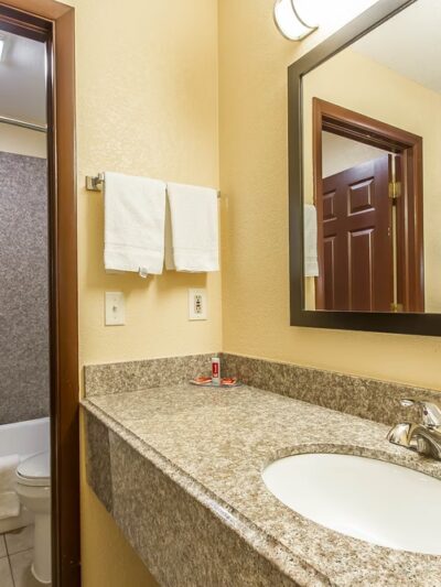 Econo Lodge - Purcell, OK