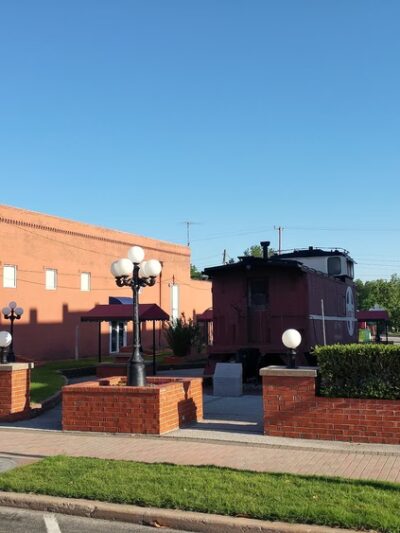 Sante Fe Plaza - Purcell, OK