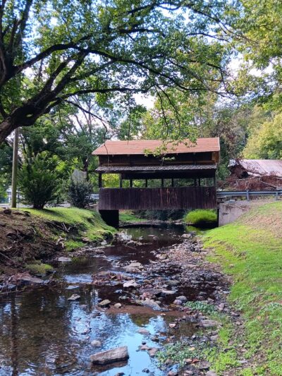 Red BOILING SPRINGS CITY PARK. - Red Boiling Springs, TN