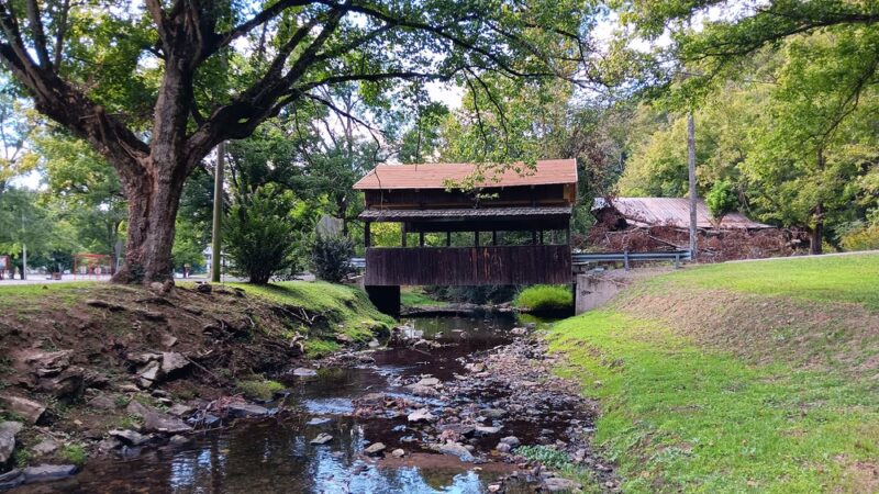 Red BOILING SPRINGS CITY PARK. - Red Boiling Springs, TN