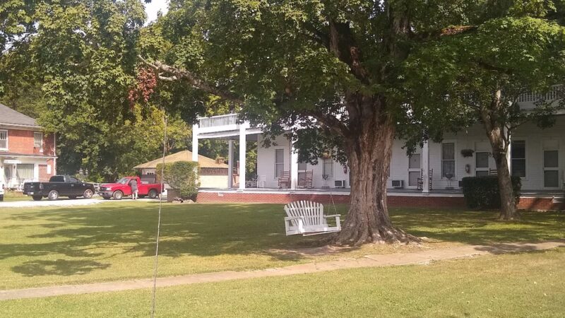 Red BOILING SPRINGS CITY PARK. - Red Boiling Springs, TN