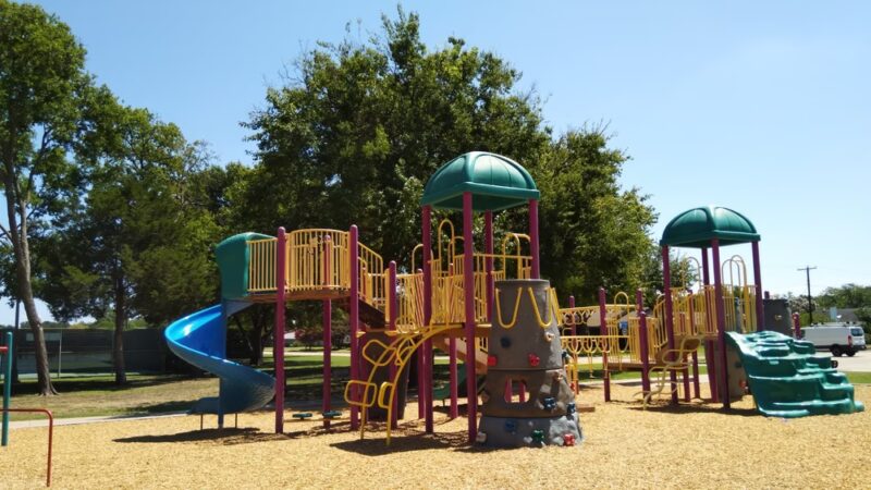 Huffhines Park - Richardson, TX