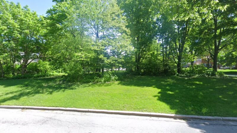Akenside/Longcommon Triangle - Riverside, IL