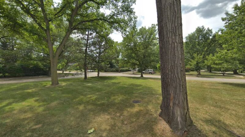 Akenside/Woodside Triangle - Riverside, IL