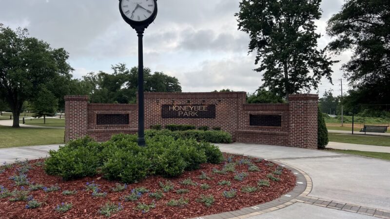 Honey Bee Park - Robertsdale, AL